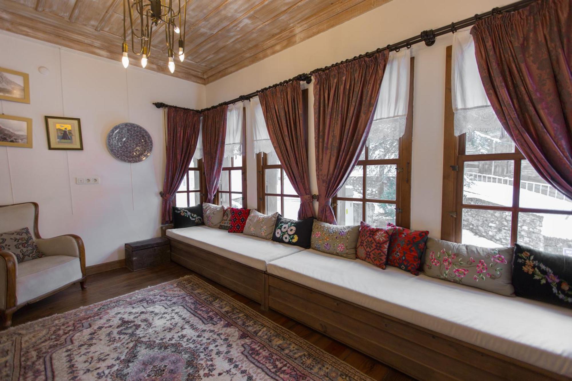 Isparta Historical Mansion Eskiciler Konagi - Cittaslow Egirdir Exterior photo