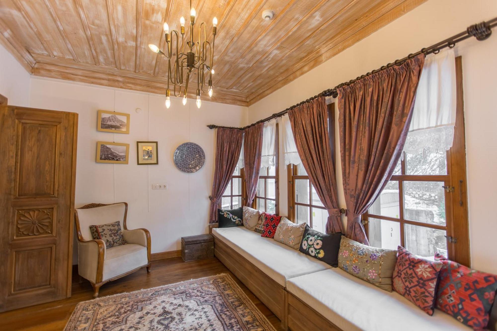 Isparta Historical Mansion Eskiciler Konagi - Cittaslow Egirdir Exterior photo